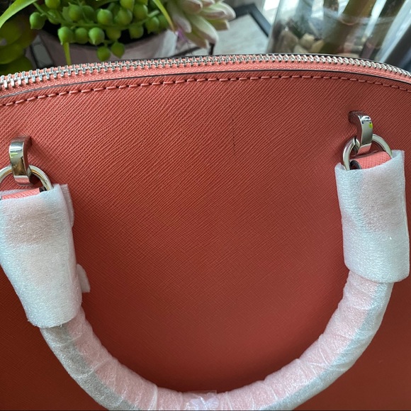 ‼️SOLD‼️ Michael Kors Satchel Bag in Grapefruit - Picture 5 of 12